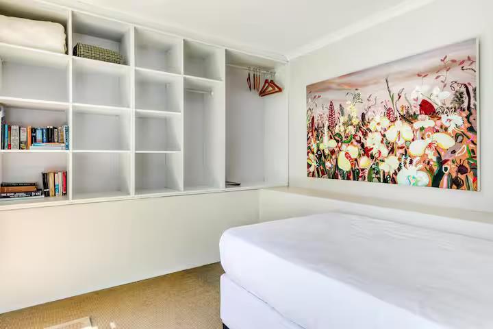 To Let 4 Bedroom Property for Rent in Tamboerskloof Western Cape